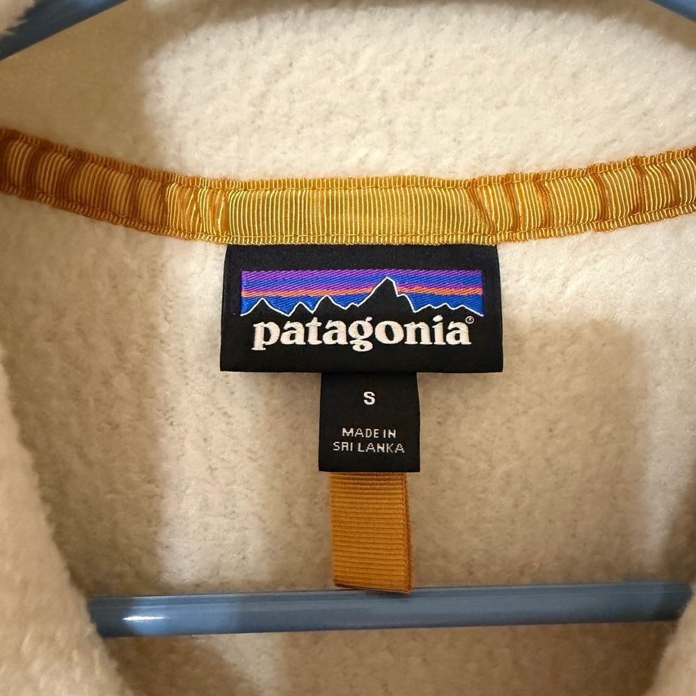Patagonia Women's Retro Pile Vest - Small - Picture 3 of 3
